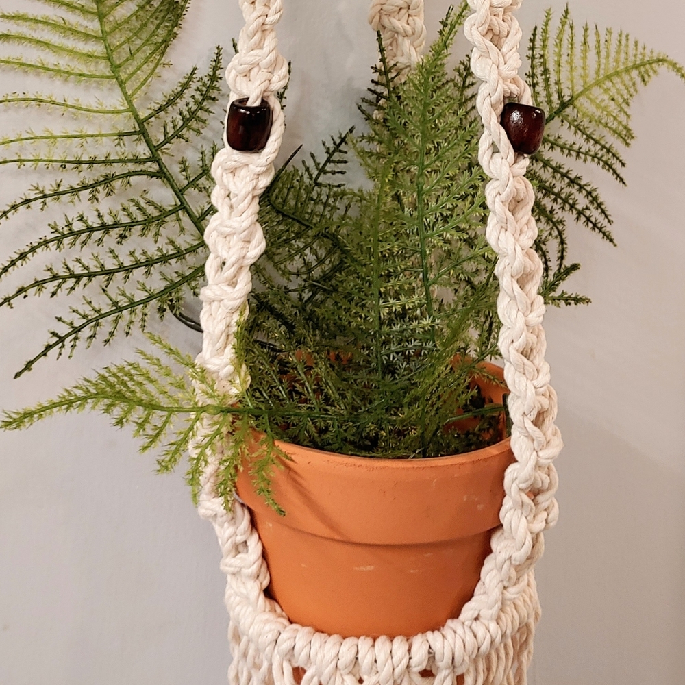 Natural Cotton Country Plant Hanger With Pot - Picture 8 of 8